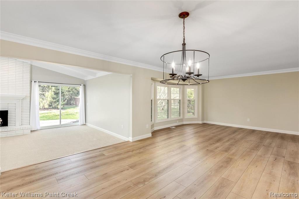 332 Lake Forest Road Rochester Hills, MI 48309 - Photo 10 of 48