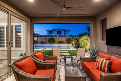 $1,195,000 | 2948 East Tina Drive, Phoenix, AZ 85050