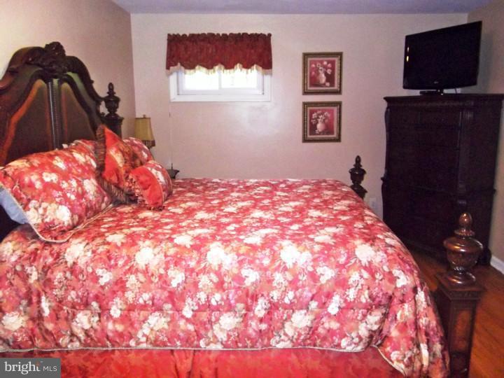 522 Hanover Road Wilmington, DE 19809 - Photo 12 of 21 Master Bedroom