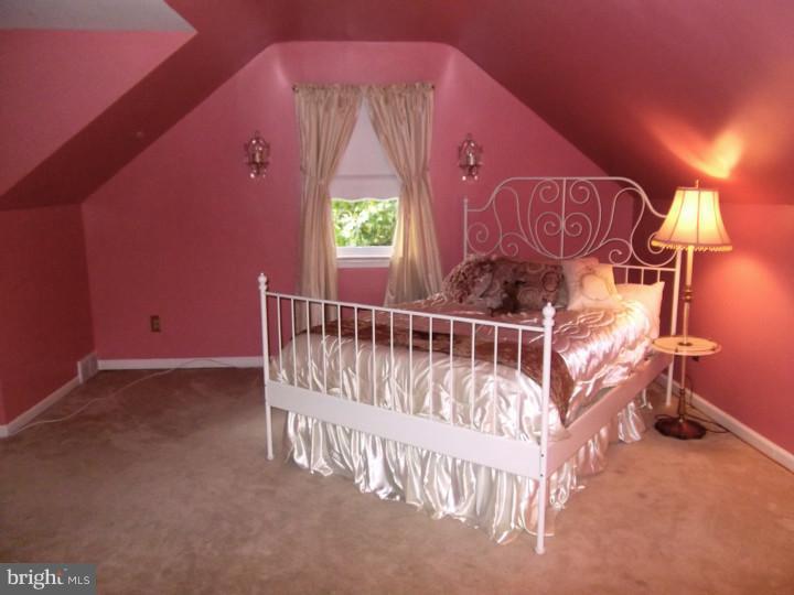 522 Hanover Road Wilmington, DE 19809 - Photo 14 of 21 Master Bedroom