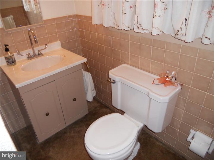 522 Hanover Road Wilmington, DE 19809 - Photo 21 of 21 Bathroom