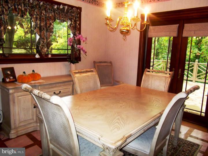 522 Hanover Road Wilmington, DE 19809 - Photo 7 of 21 Dining Room