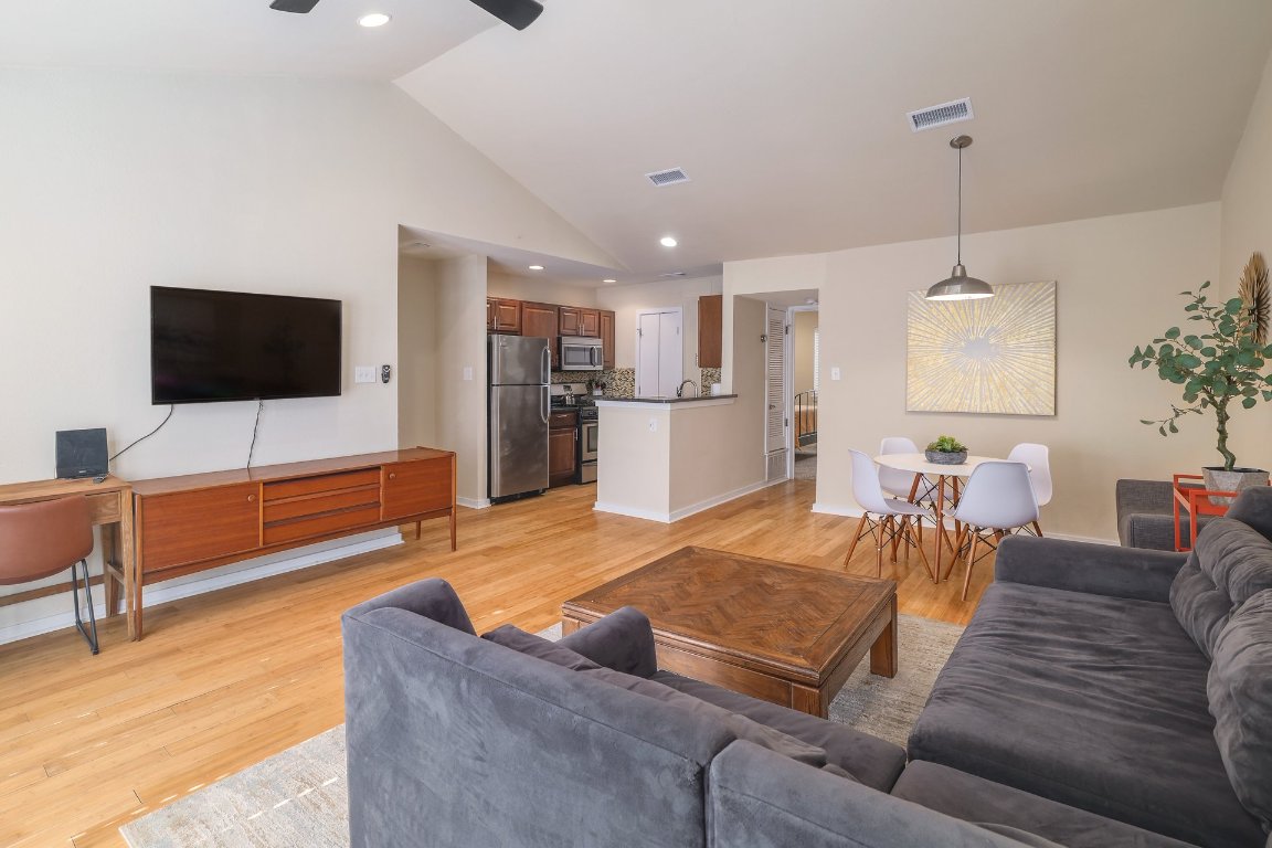 3601 Menchaca Road, Unit 212 Austin, TX 78704 - Photo 3 of 21