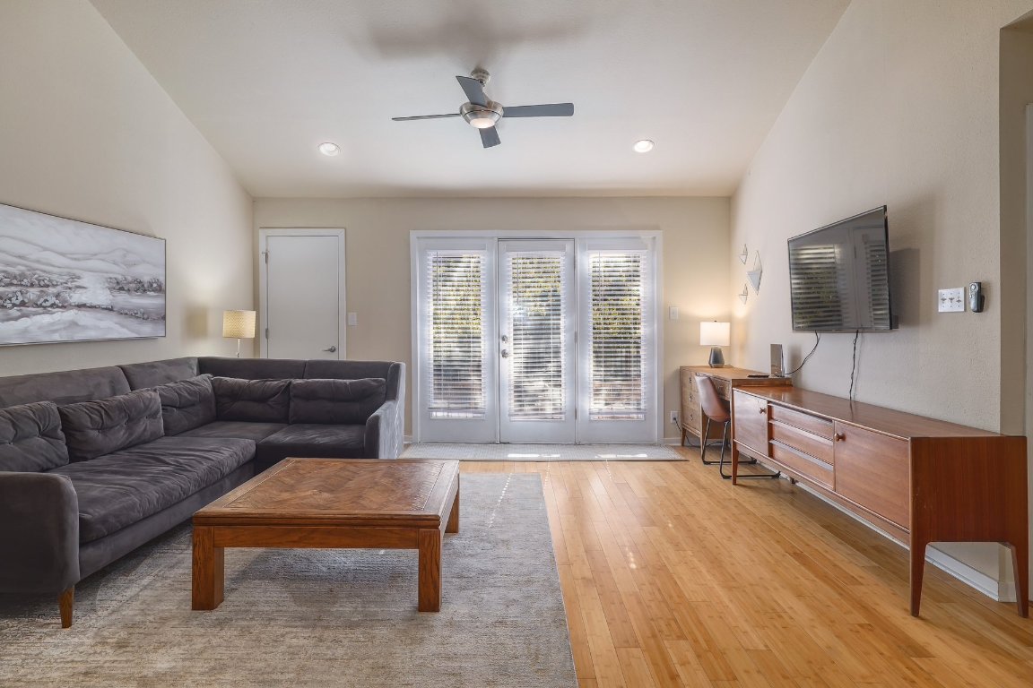 3601 Menchaca Road, Unit 212 Austin, TX 78704 - Photo 4 of 21