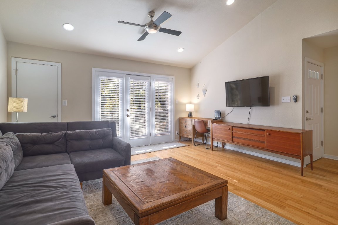 3601 Menchaca Road, Unit 212 Austin, TX 78704 - Photo 5 of 21