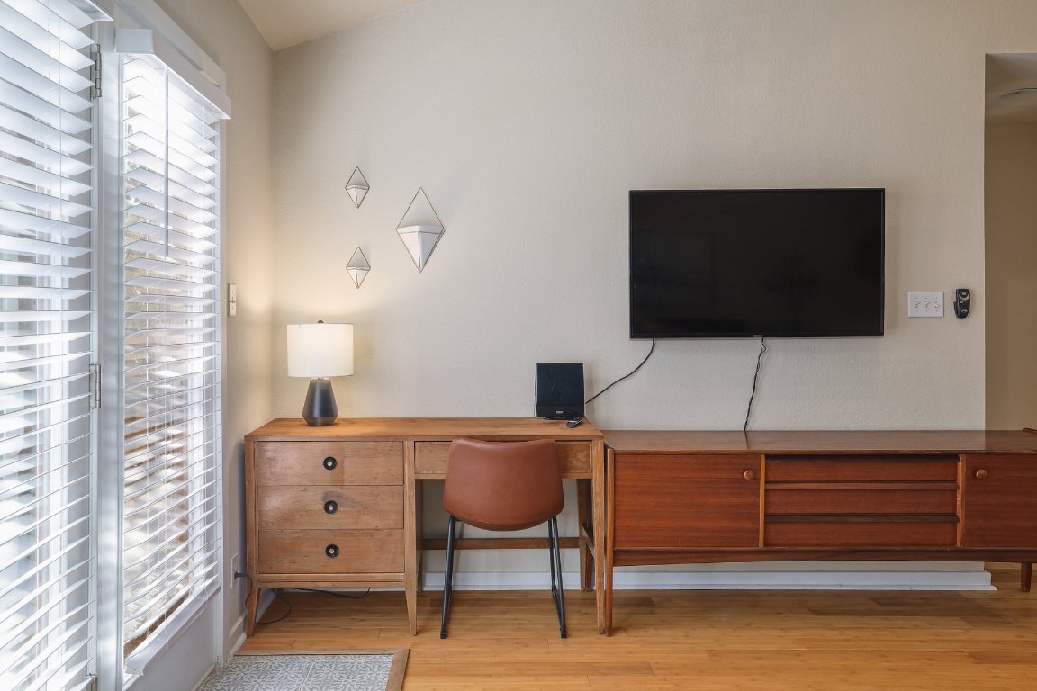 3601 Menchaca Road, Unit 212 Austin, TX 78704 - Photo 6 of 21