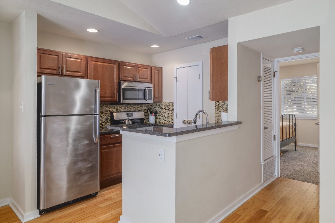 3601 Menchaca Road, Unit 212 Austin, TX 78704 - Photo 10 of 21