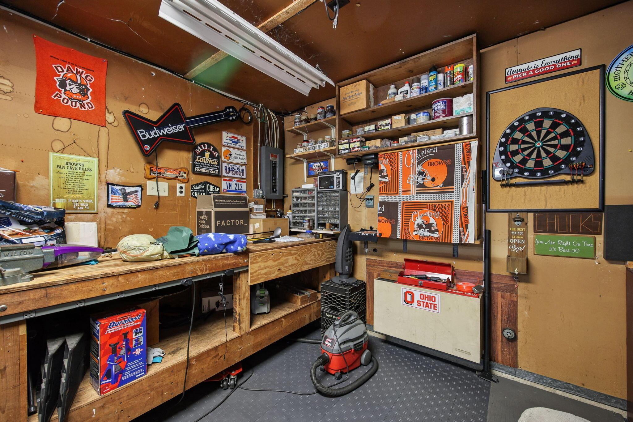 256 Walden Road Heath, OH 43056 - Photo 21 of 24 Oversized garage with workbench.