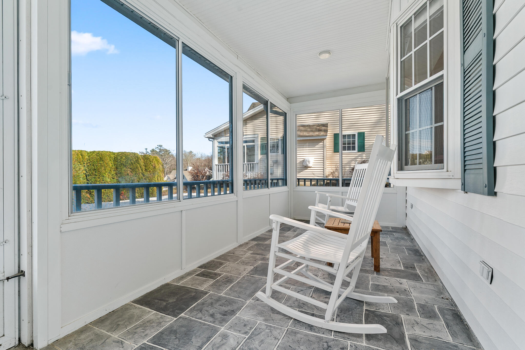 24 Spring Pond Circle York, ME 03909 - Photo 2 of 23 24 Spring Pond Circle-28