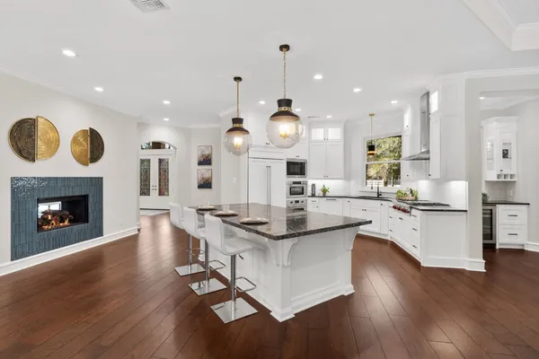 $1,849,500 | 11302 Lake Forest Drive, Conroe, TX 77384