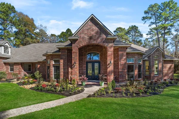 $1,849,500 | 11302 Lake Forest Drive, Conroe, TX 77384