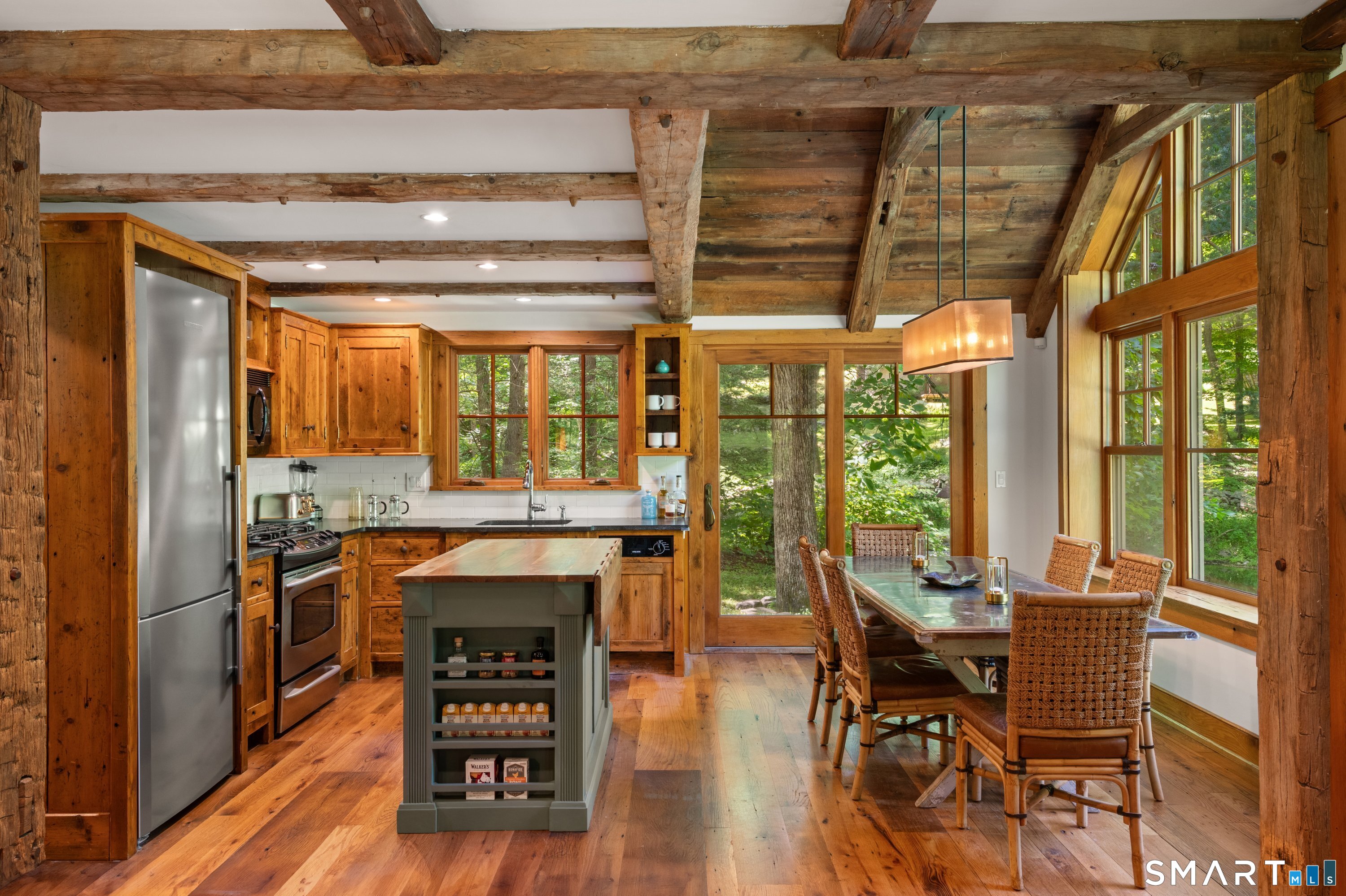286 Lyons Plain Road Weston, CT 06883 - Photo 9 of 24
