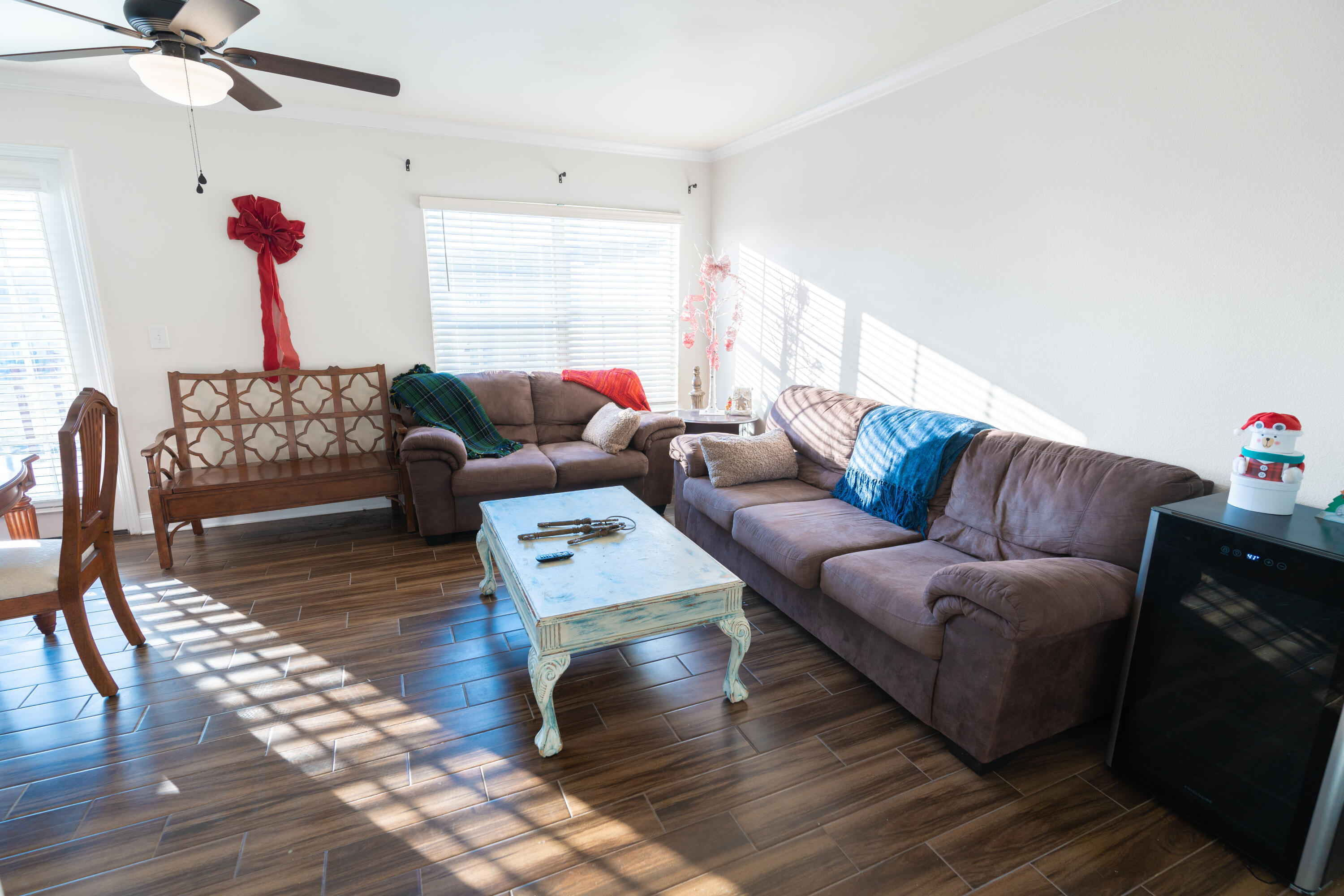583 Wingspan Way Crestview, FL 32536 - Photo 4 of 11 a living room with furniture and a window