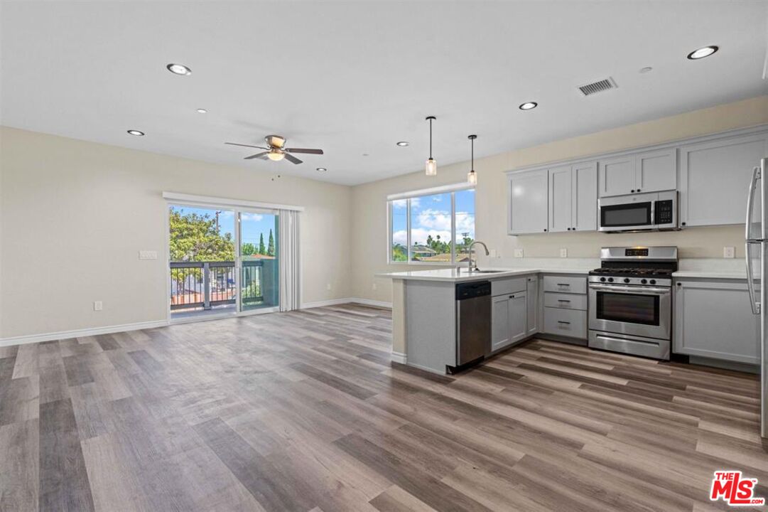 1417 Lemon Street Oceanside, CA 92058 - Photo 11 of 29