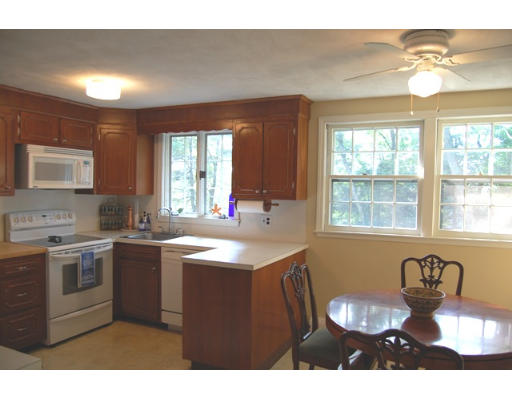 375 Lincoln Street Lexington, MA 02421 - Photo 4 of 13 Gallery Image 4