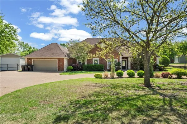 $770,385 | 505 Northwest County Road 0011, Corsicana, TX 75110