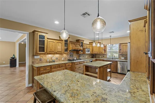 $770,385 | 505 Northwest County Road 0011, Corsicana, TX 75110