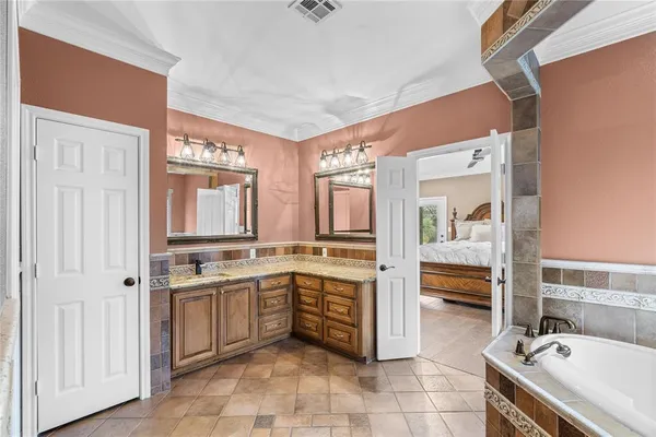 $770,385 | 505 Northwest County Road 0011, Corsicana, TX 75110