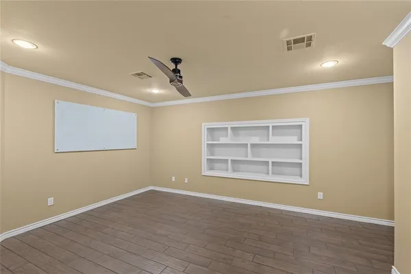 $770,385 | 505 Northwest County Road 0011, Corsicana, TX 75110