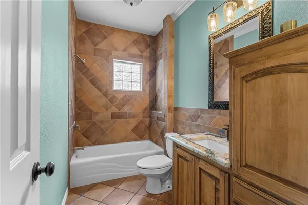 $770,385 | 505 Northwest County Road 0011, Corsicana, TX 75110