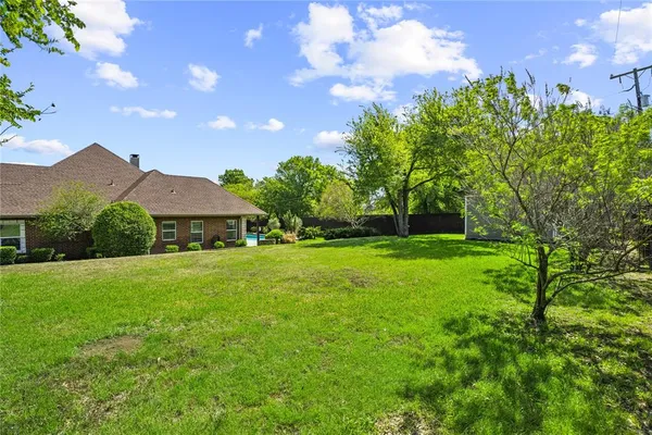 $770,385 | 505 Northwest County Road 0011, Corsicana, TX 75110