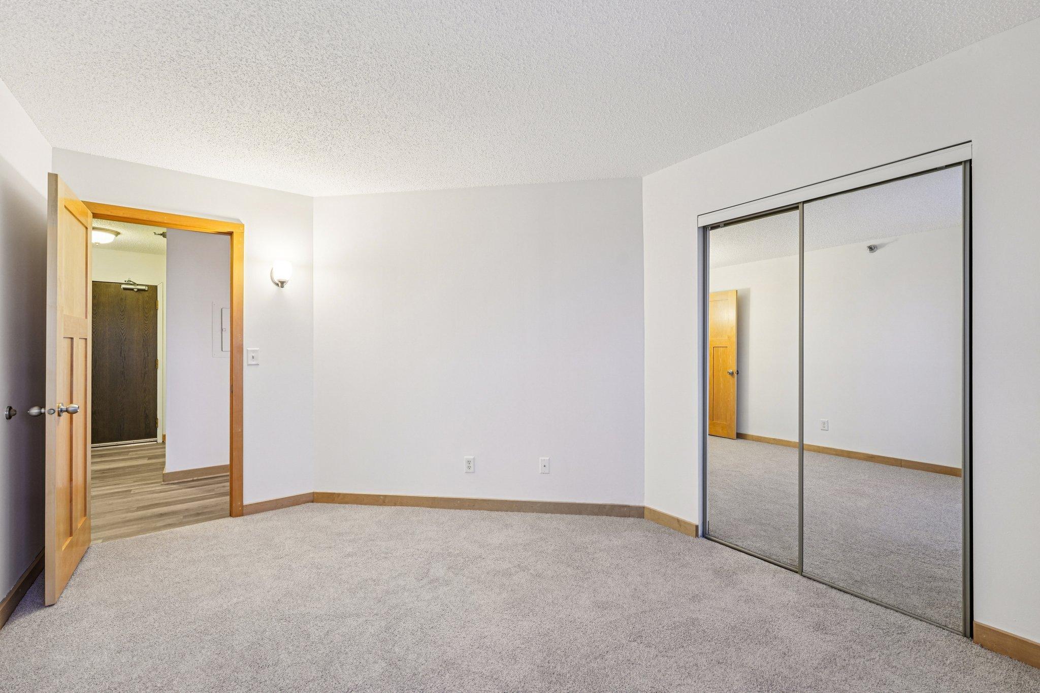 78 10th Street East, Unit 2409 St. Paul, MN 55101 - Photo 25 of 26
