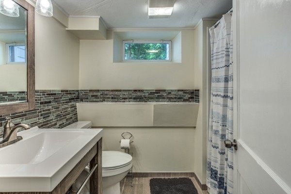 23 Vale View Road Wakefield, MA 01880 - Photo 26 of 30 Gallery Image 26