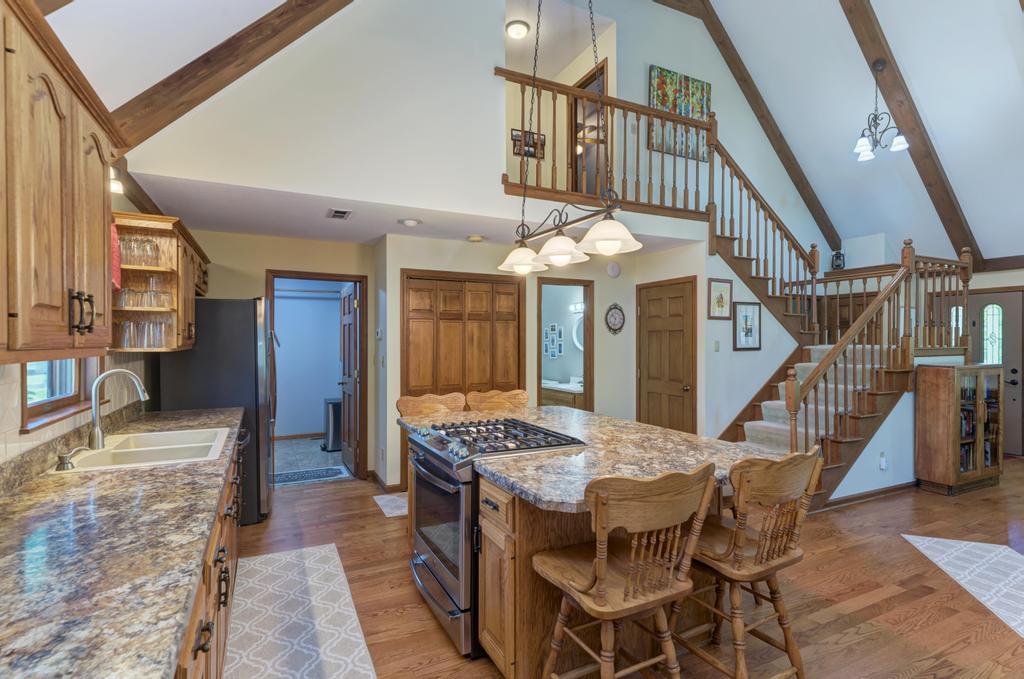 1570 South Sandbar Road Kankakee, IL 60901 - Photo 11 of 45