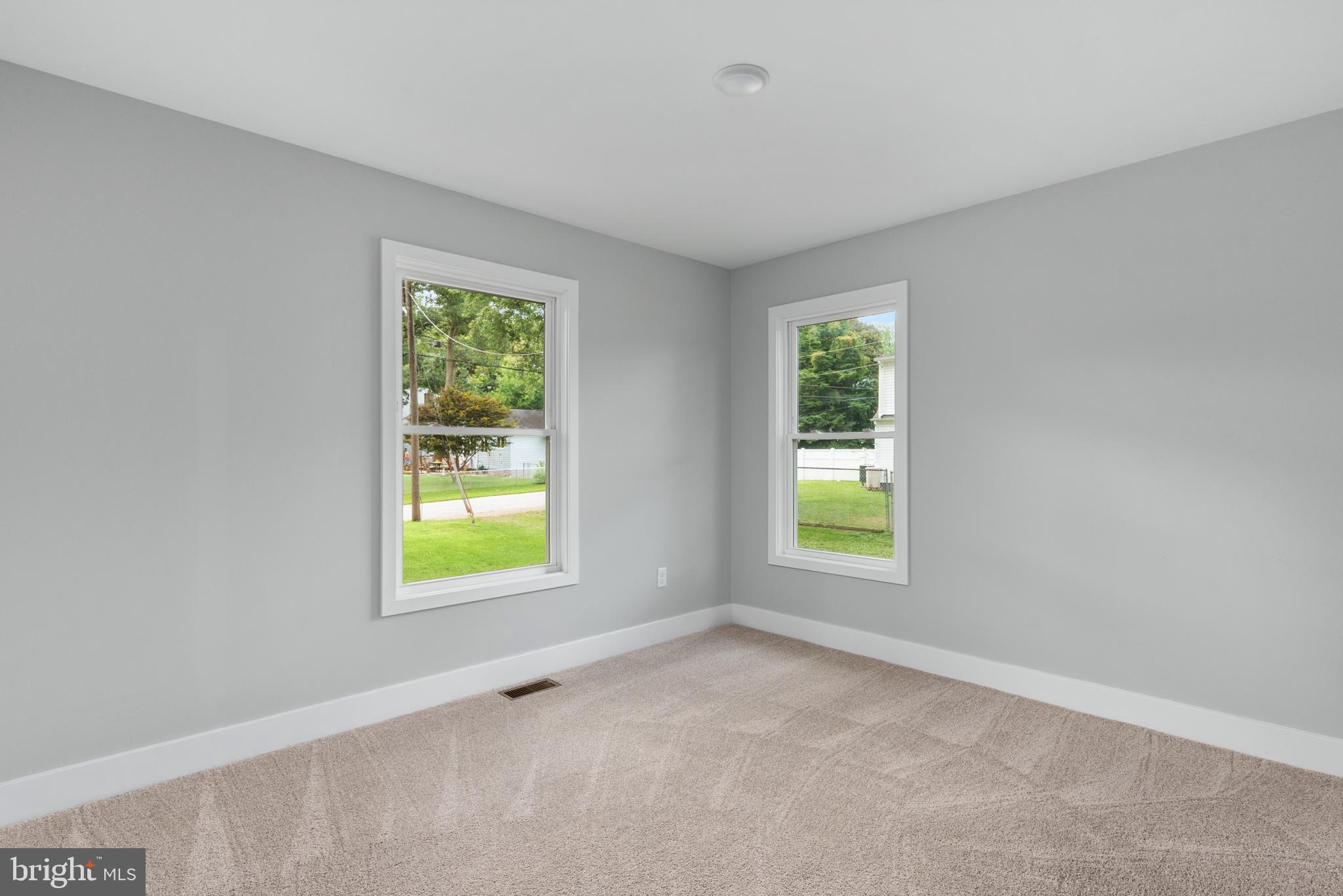 444 Royal Beach Road Pasadena, MD 21122 - Photo 24 of 52