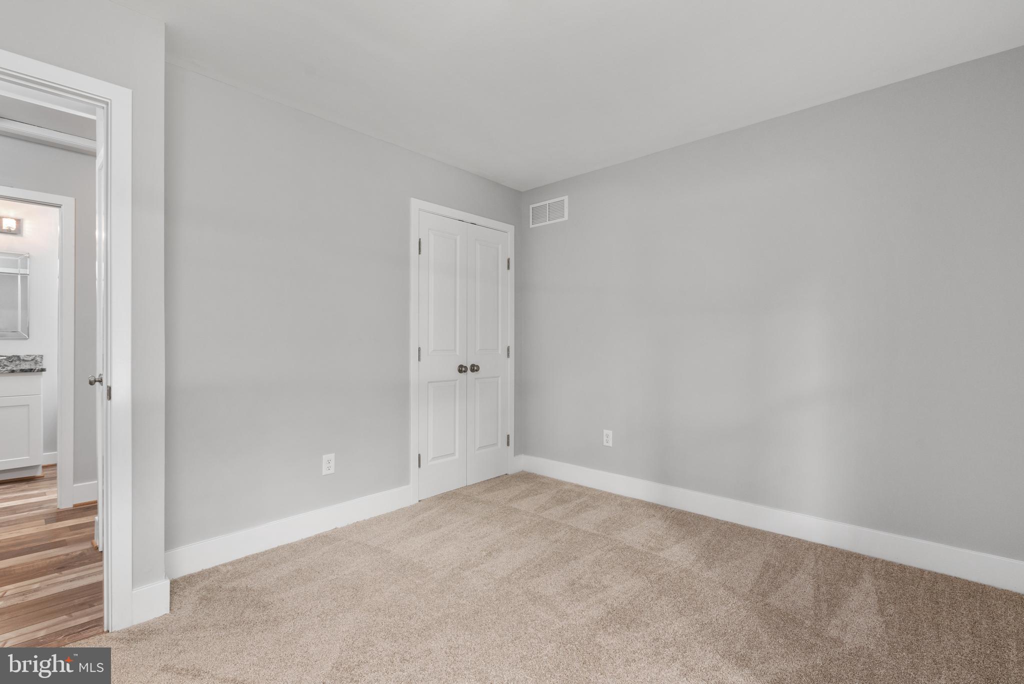 444 Royal Beach Road Pasadena, MD 21122 - Photo 27 of 52