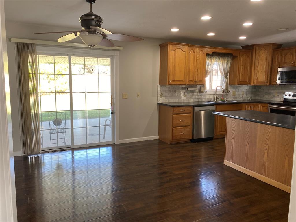 880 West Barouche Pendleton, IN 46064 - Photo 16 of 30 Gallery Image 16