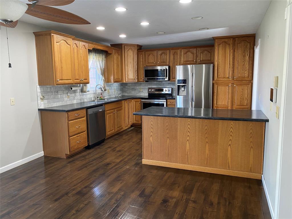 880 West Barouche Pendleton, IN 46064 - Photo 17 of 30 Gallery Image 17
