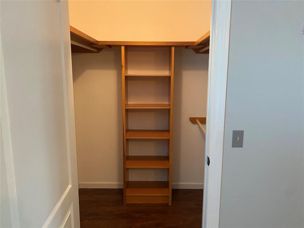 880 West Barouche Pendleton, IN 46064 - Photo 6 of 30 Gallery Image 6