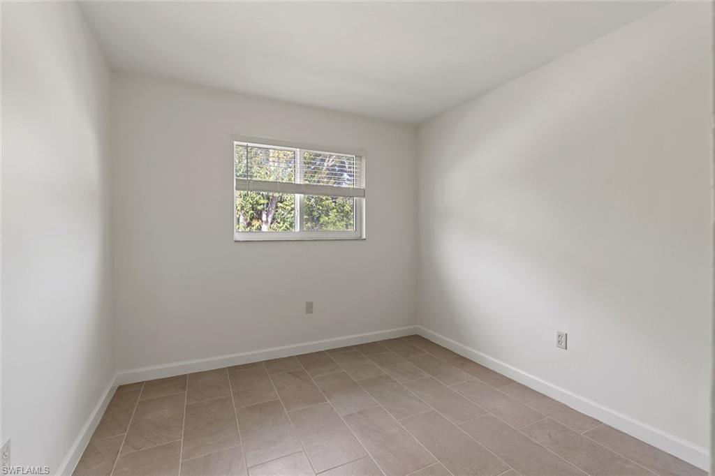 3325 Airport Road North, Unit R7 Naples, FL 34105 - Photo 10 of 18 Gallery Image 10