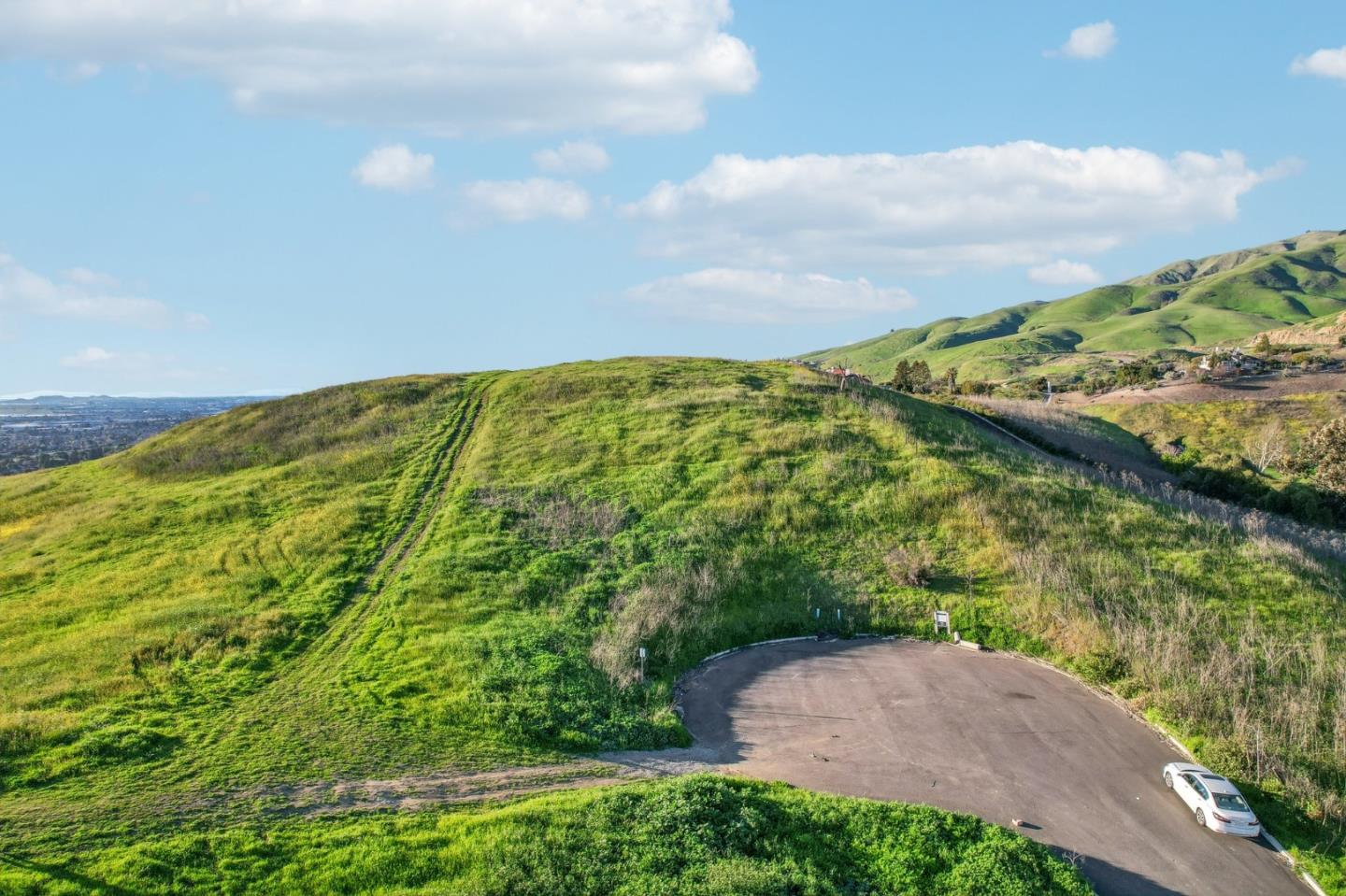 1339 Terra Vista Milpitas, CA 95035 - Photo 30 of 32 a view of a yard with an outdoor space