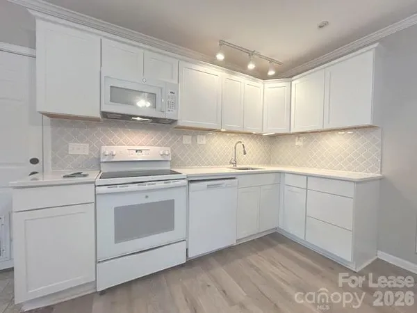 $1,475 | 19625 Denae Lynn Drive, Unit 2, Cornelius, NC 28031