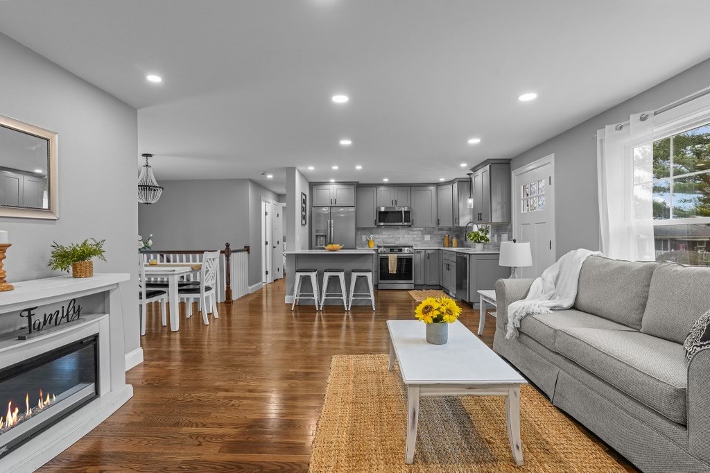 140 Redwood Road Portsmouth, RI 02871 - Photo 13 of 41