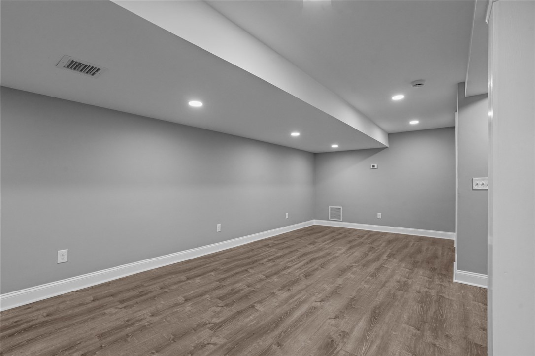 140 Redwood Road Portsmouth, RI 02871 - Photo 31 of 41