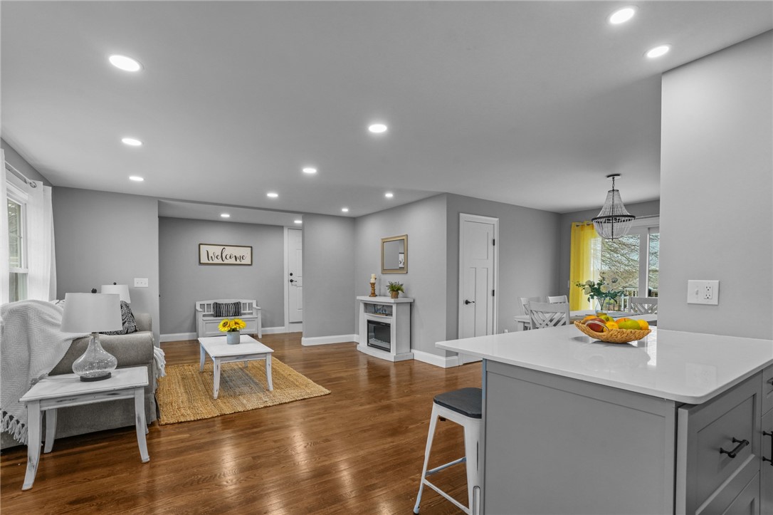140 Redwood Road Portsmouth, RI 02871 - Photo 6 of 41