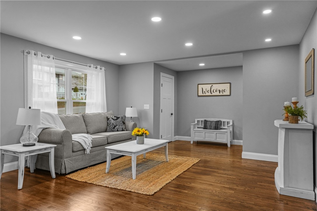 140 Redwood Road Portsmouth, RI 02871 - Photo 7 of 41