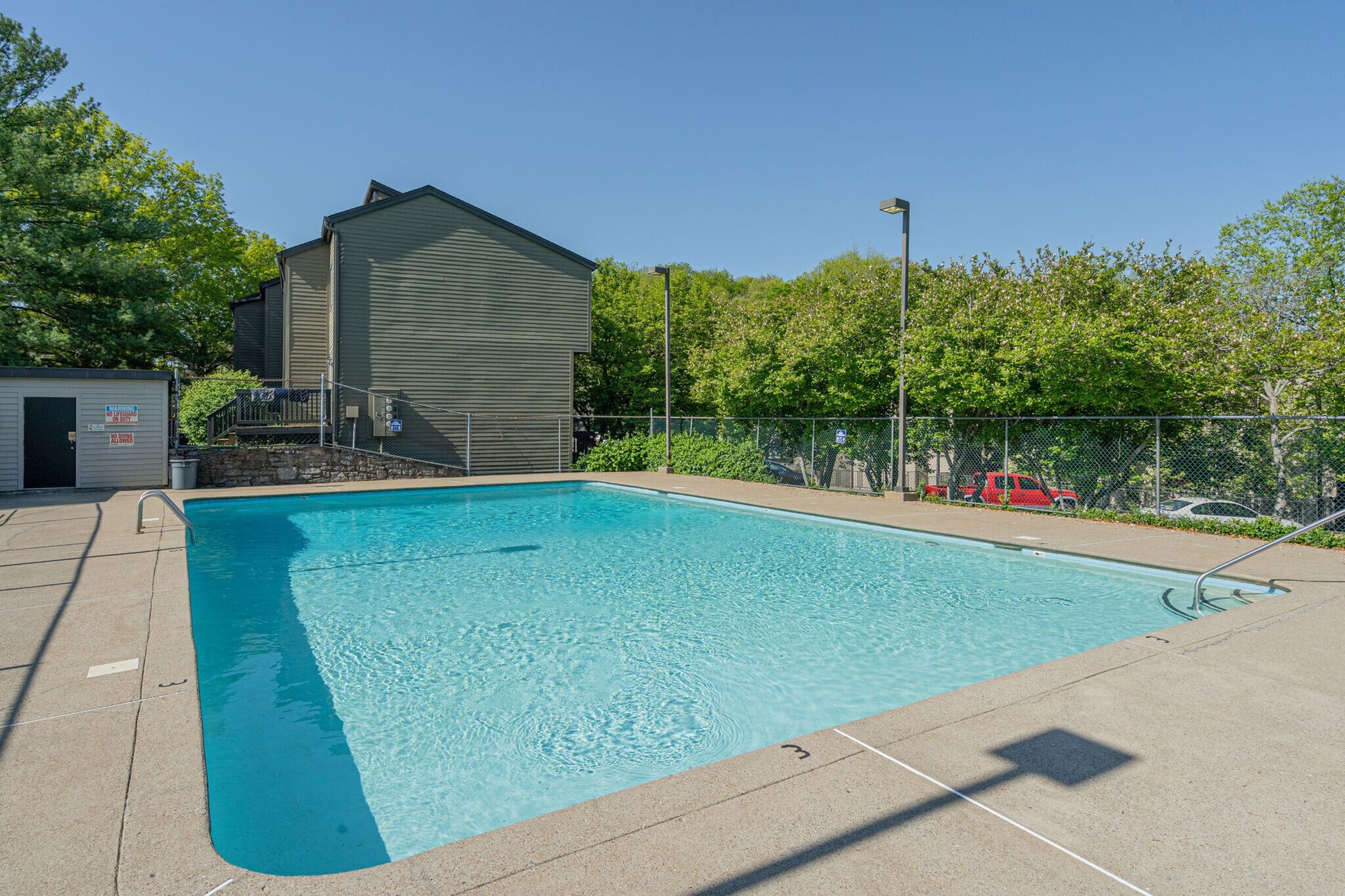 404 Summit Ridge Place Nashville, TN 37215 - Photo 15 of 19 a view of a backyard with sitting area