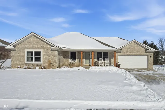 $400,000 | 2510 Oak Drive, Clayton, IN 46118