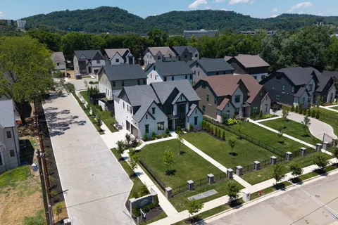 $1,949,000 | 5621 Valley View Road, Brentwood, TN 37027