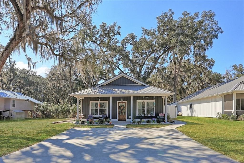 1130 Fishermans Lodge Rd N East Townsend, GA 31331 - Photo 2 of 28