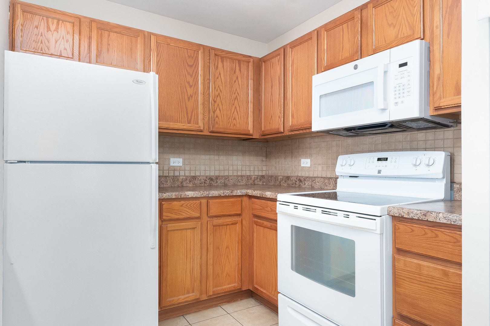 3447 Ridgeland Avenue, Unit 203 Berwyn, IL 60402 - Photo 9 of 17