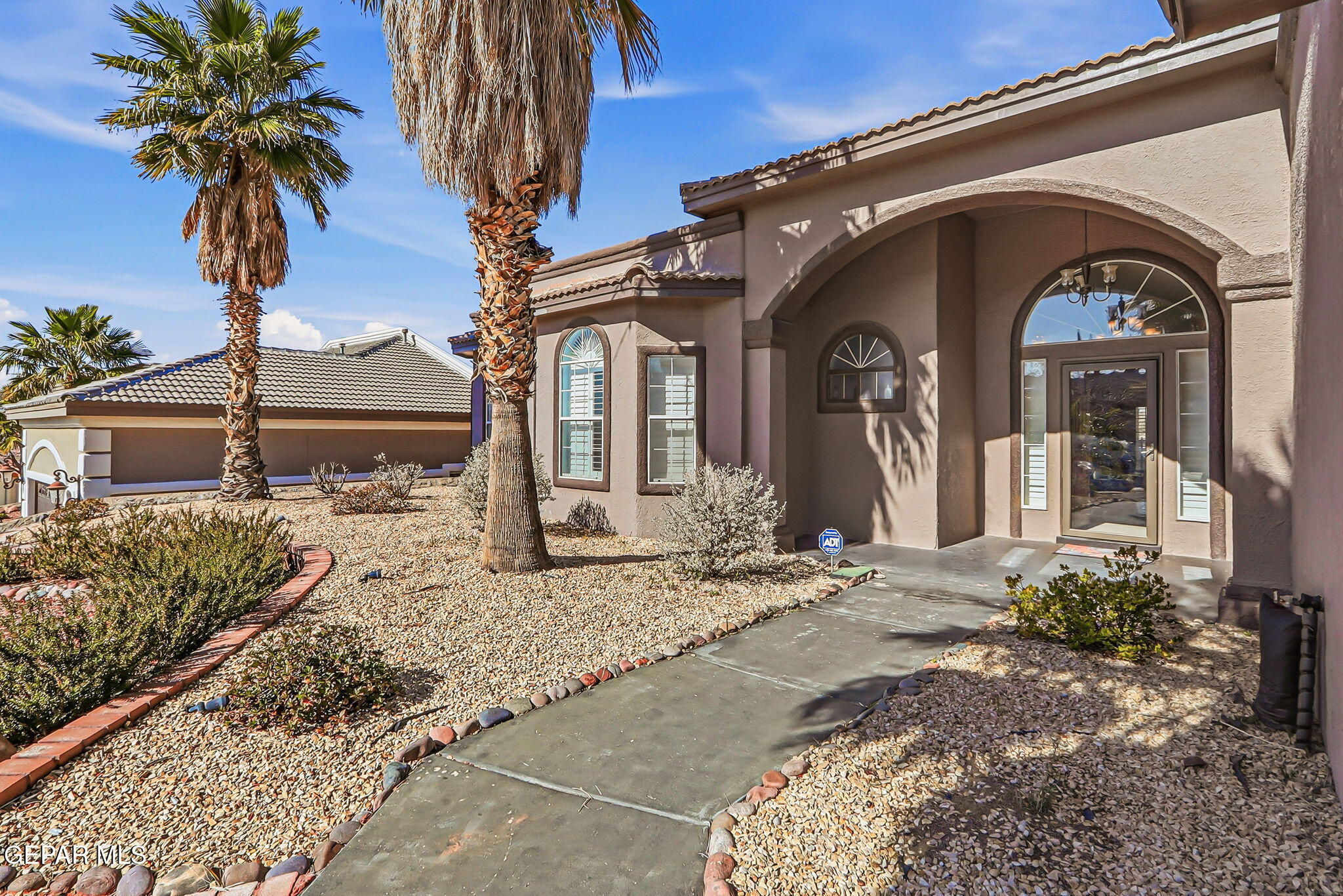 6745 Pearl Ridge Drive El Paso, TX 79912 - Photo 4 of 47 8-web-or-mls-IMG_2894_1