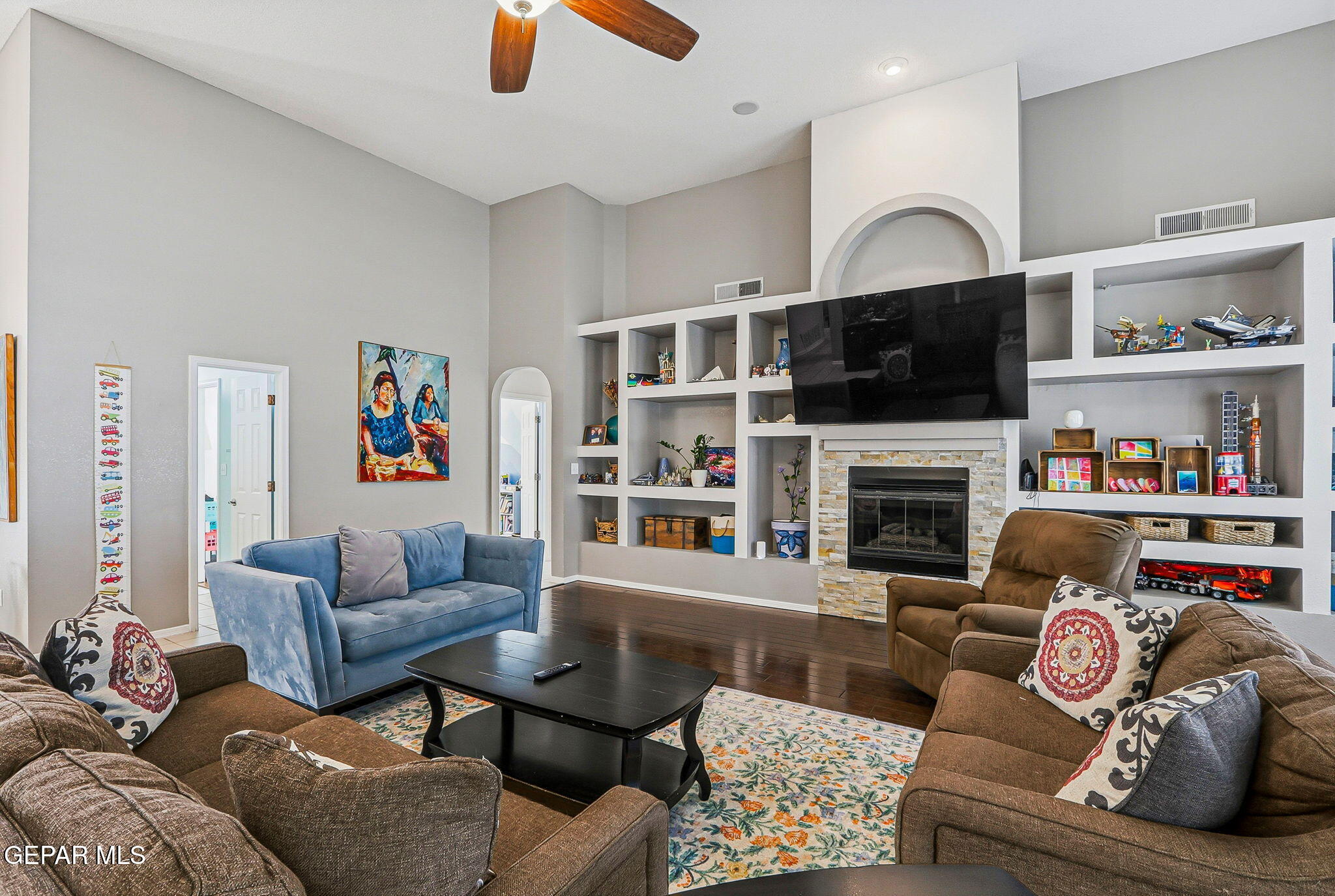 6745 Pearl Ridge Drive El Paso, TX 79912 - Photo 9 of 47 38-web-or-mls-IMG_3103_1