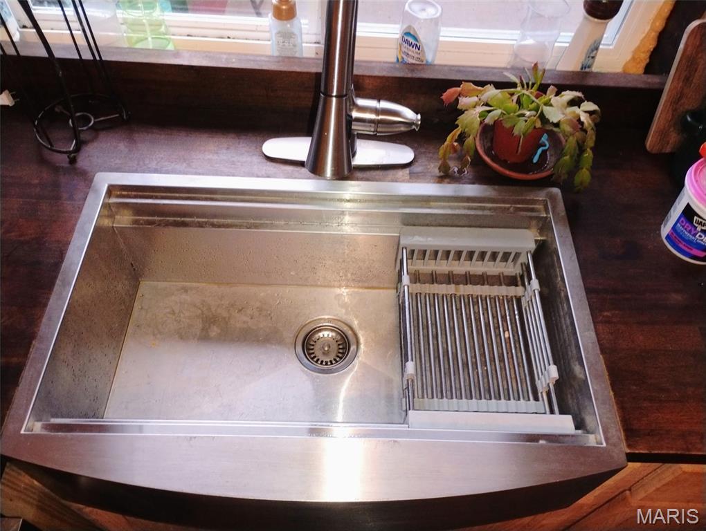 479 Oak Hill Drive Road Houston, MO 65483 - Photo 5 of 7