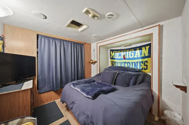 $165,000 | 7433 Milan-Oakville Road, Milan, MI 48160