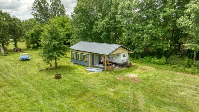 $165,000 | 7433 Milan-Oakville Road, Milan, MI 48160